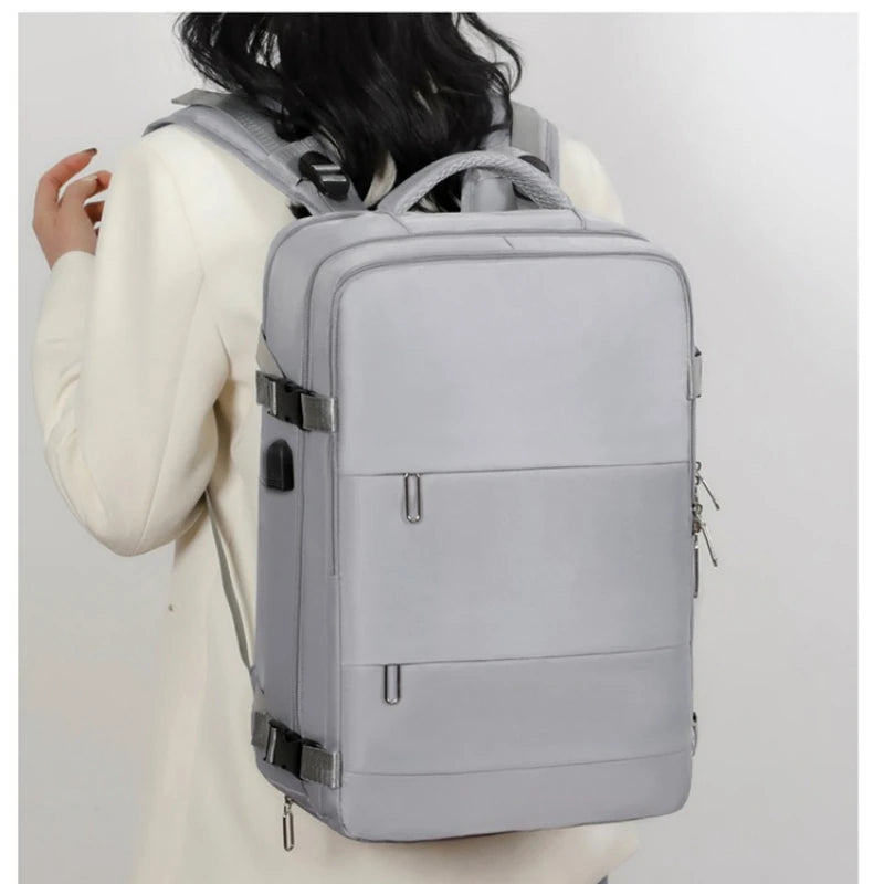 Water Resistant Laptop Backpack With USB Port For Business Travel